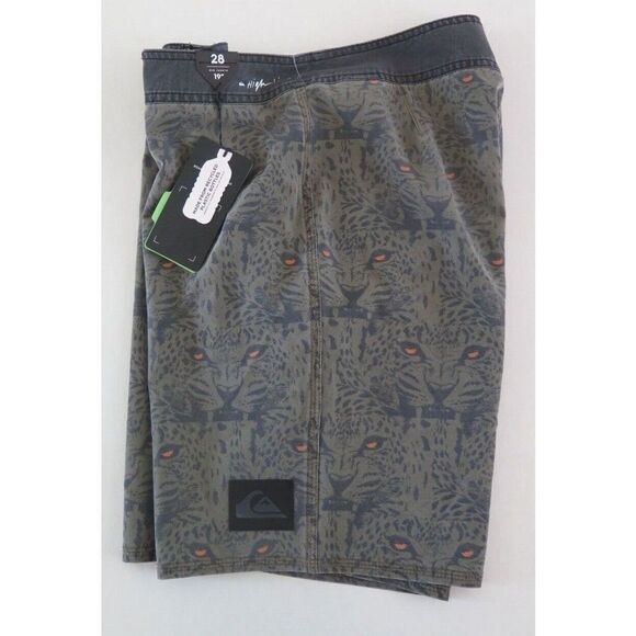 Quiksilver AQYBS03548 GZH6 Mens Sz 28 Highline Wildlife Leopard 19" Board Shorts - Picture 3 of 4